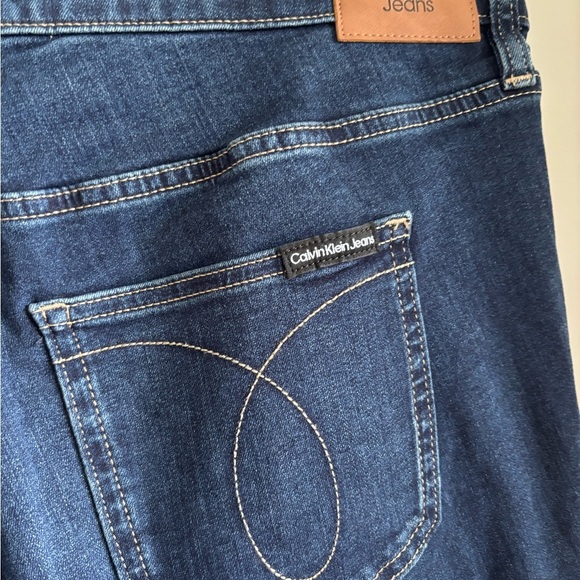 NWT Calvin Klein Women's Plus Size Hi Rise Skinny Denim, 16W - Picture 6 of 8